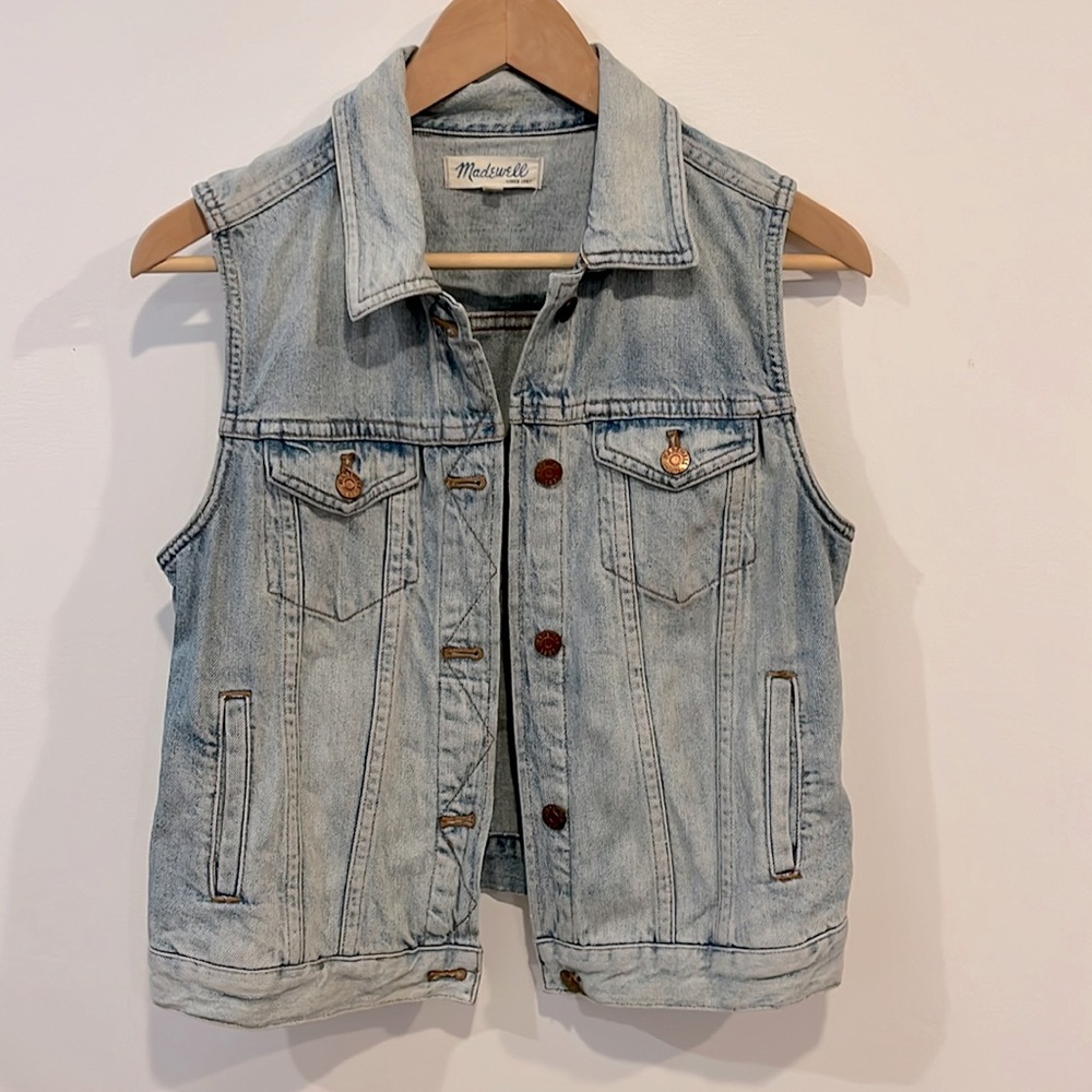 Madewell Denim Vest - Light wash - size Medium